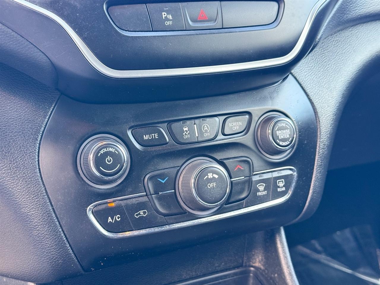 Jeep Cherokee Latitude Plus 4x4 2019