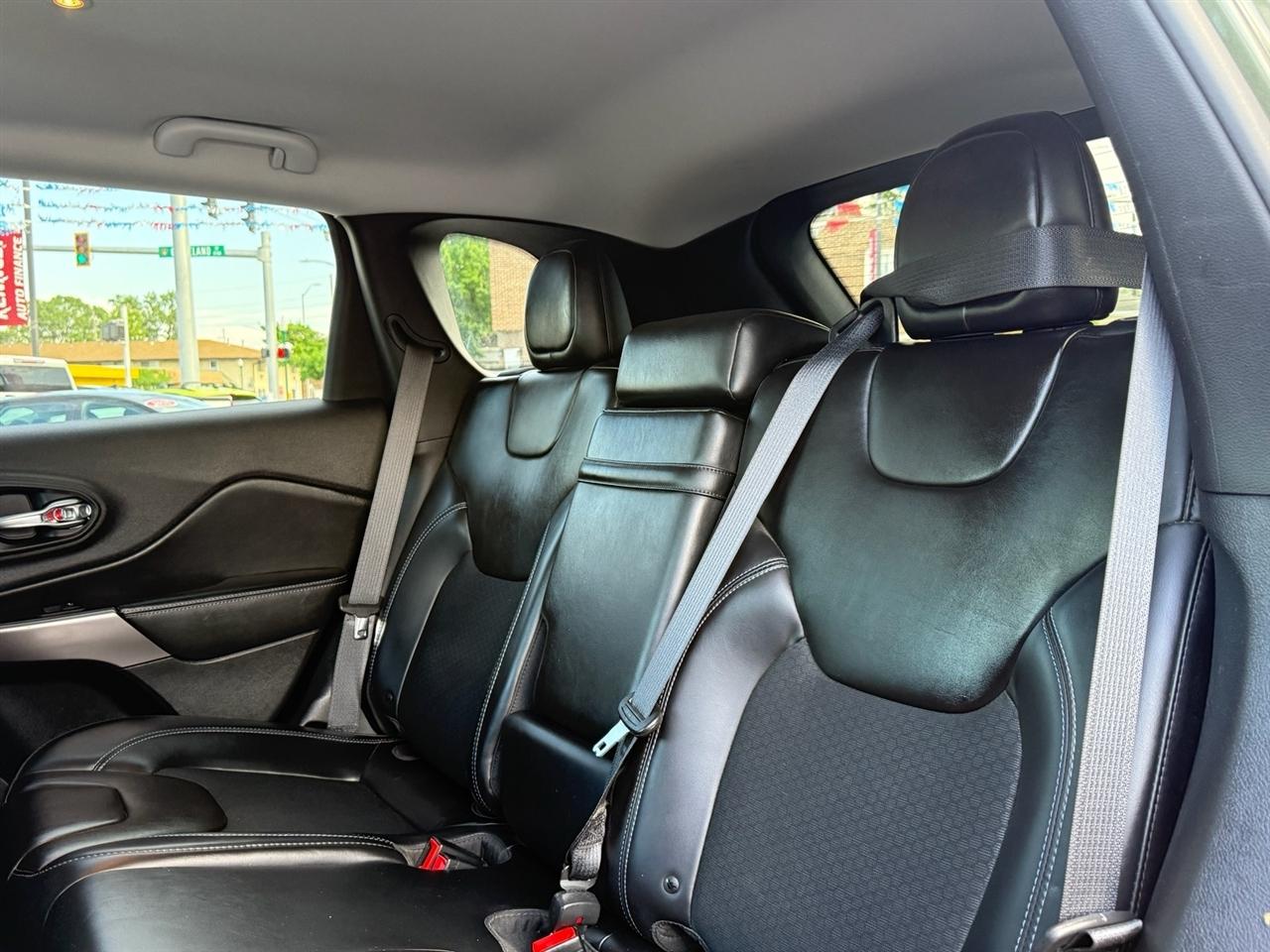 Jeep Cherokee Latitude Plus 4x4 2019