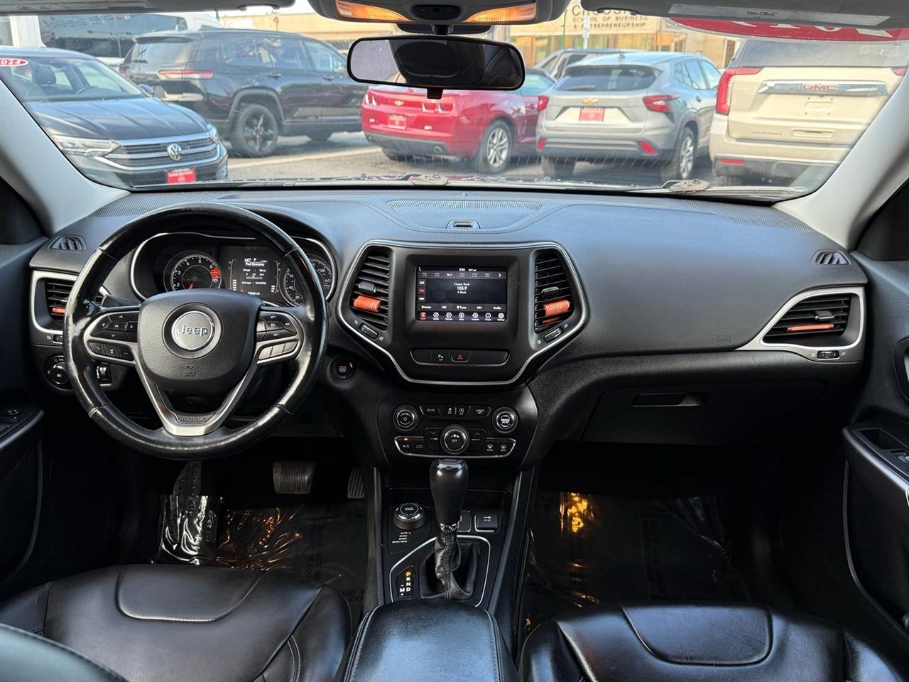 Jeep Cherokee Latitude Plus 4x4 2019
