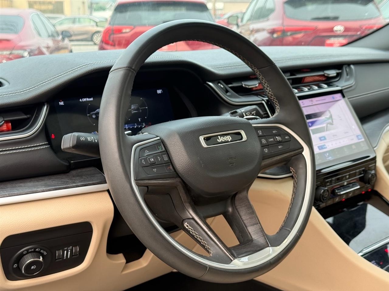 Jeep Grand Cherokee Limited 4x4 2023