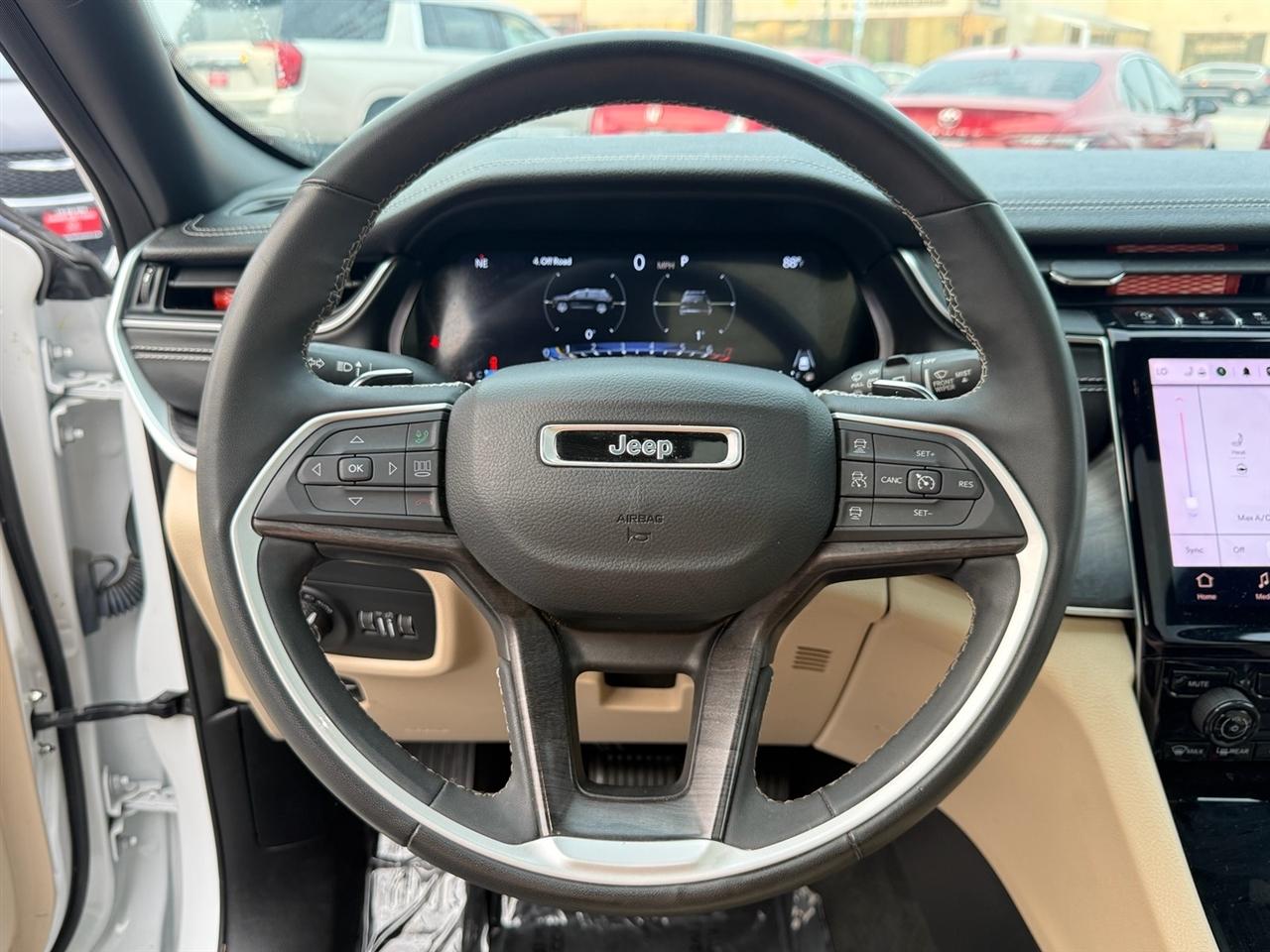 Jeep Grand Cherokee Limited 4x4 2023