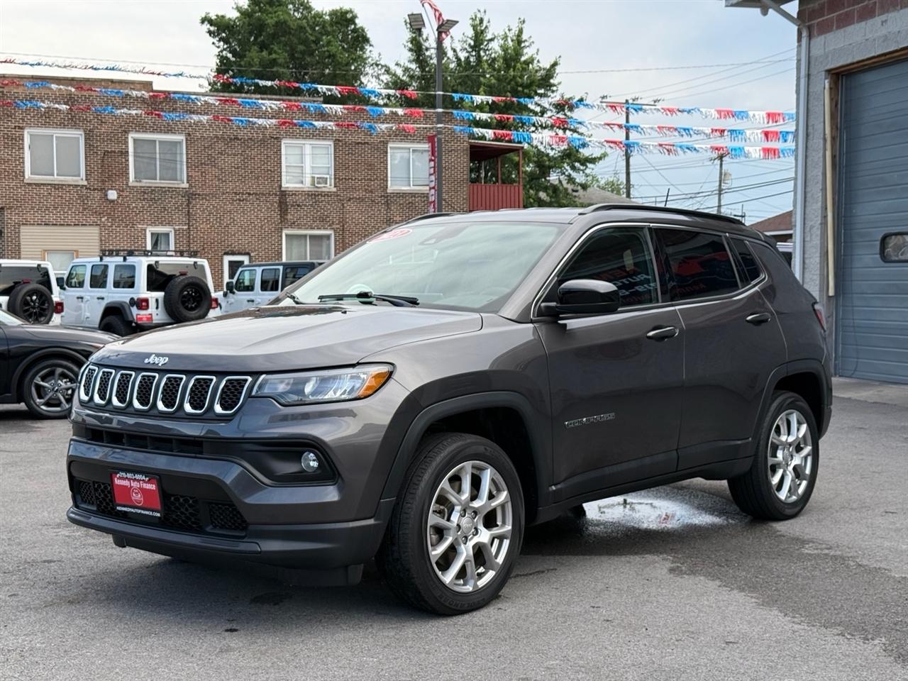 Jeep Compass Latitude Lux 4x4 2023
