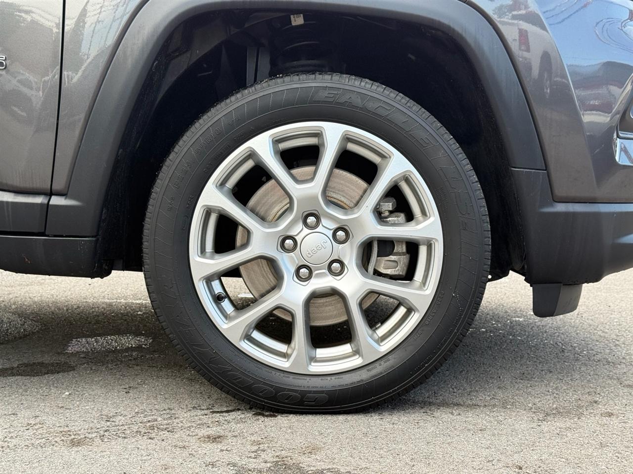 Jeep Compass Latitude Lux 4x4 2023