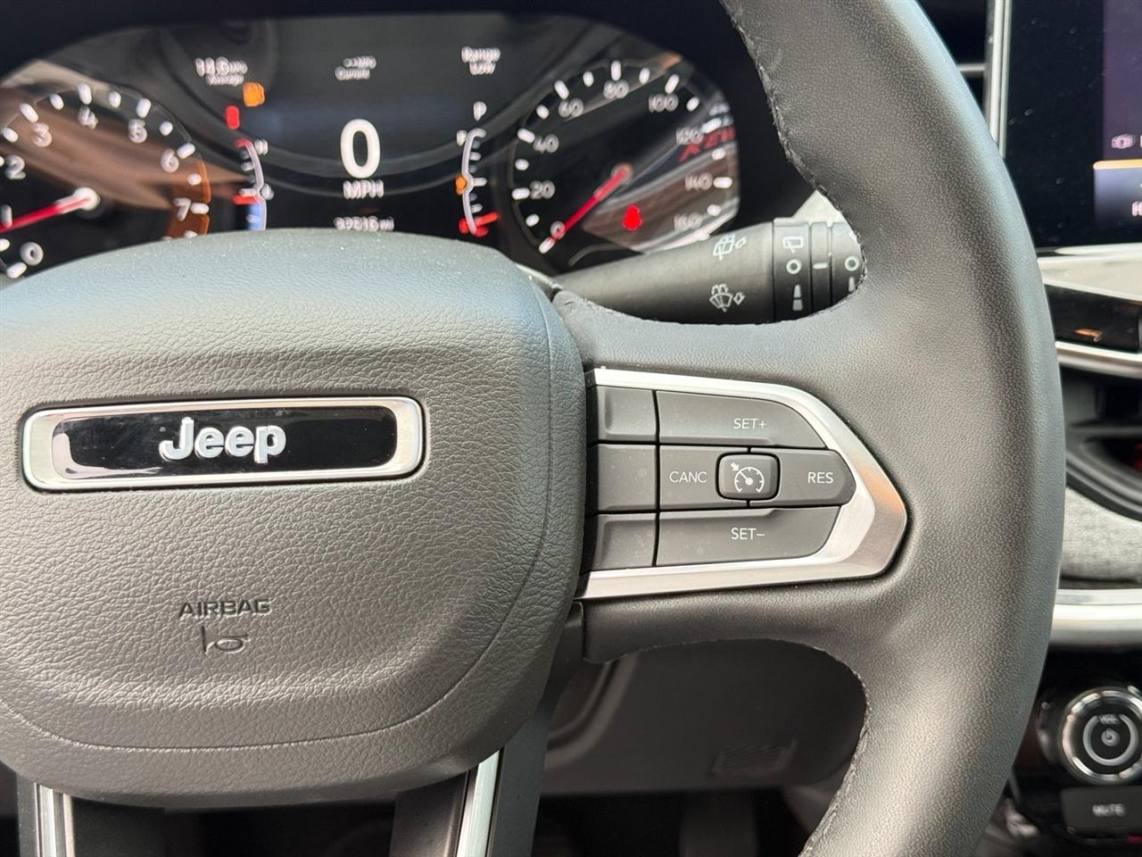 Jeep Compass Latitude Lux 4x4 2023
