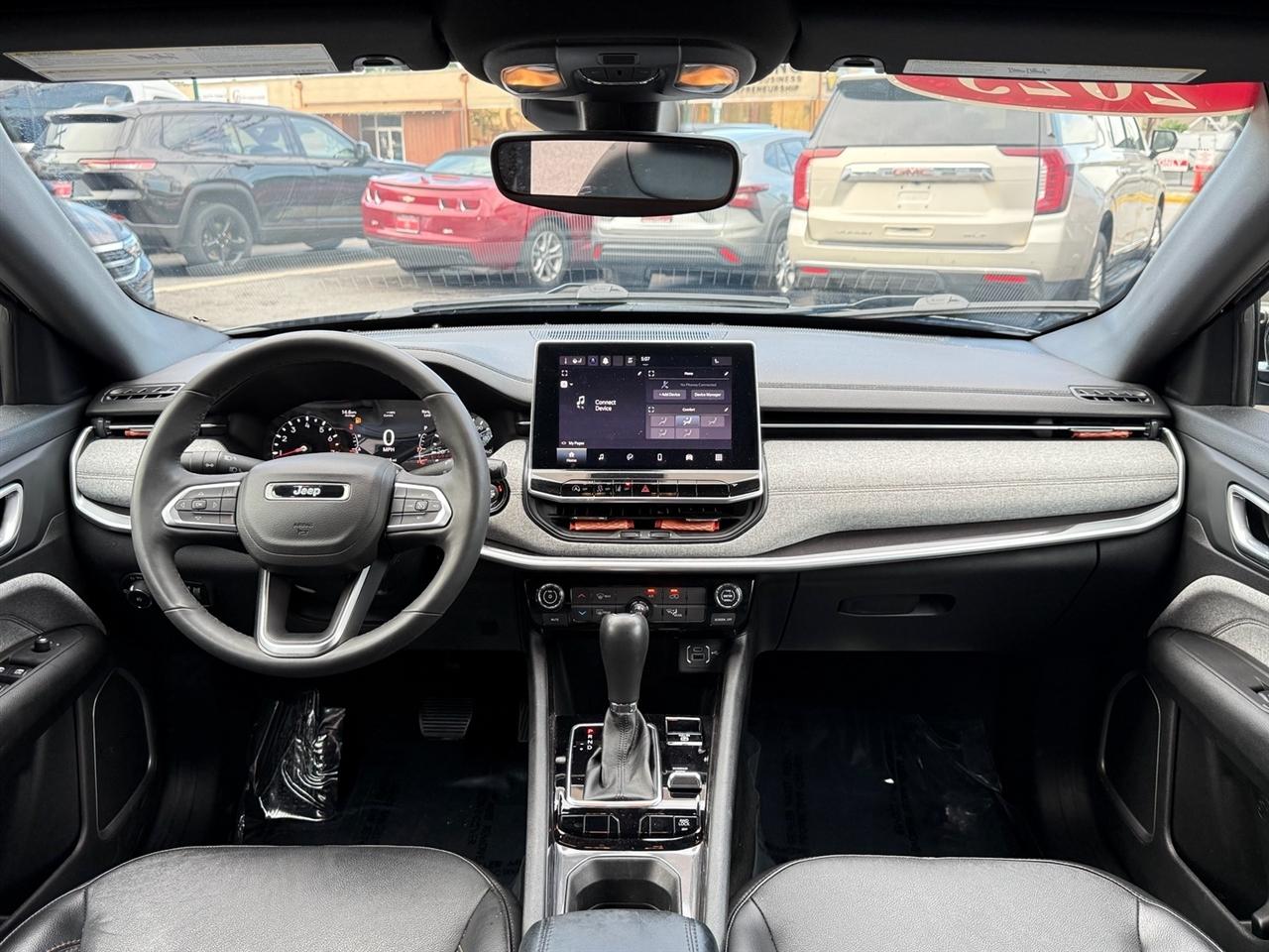 Jeep Compass Latitude Lux 4x4 2023