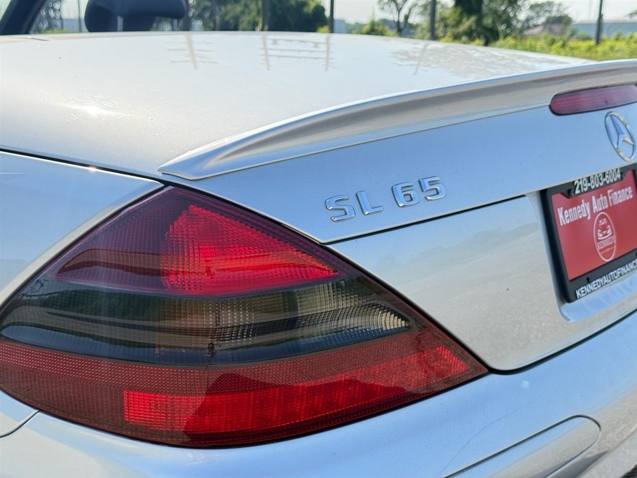 Mercedes-Benz SL-Class 2dr Roadster 6.0L AMG 2005