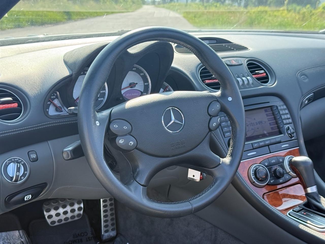 Mercedes-Benz SL-Class 2dr Roadster 6.0L AMG 2005