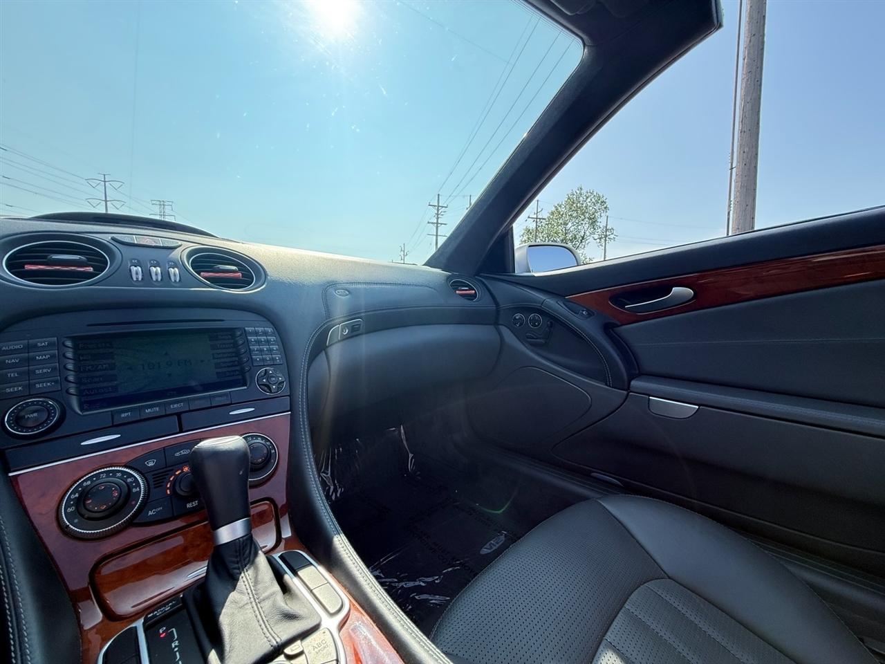Mercedes-Benz SL-Class 2dr Roadster 6.0L AMG 2005