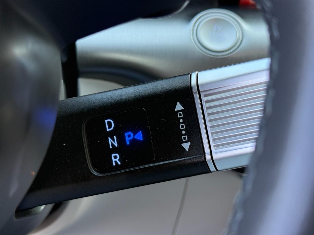 Hyundai Kona Electric SEL FWD 2024