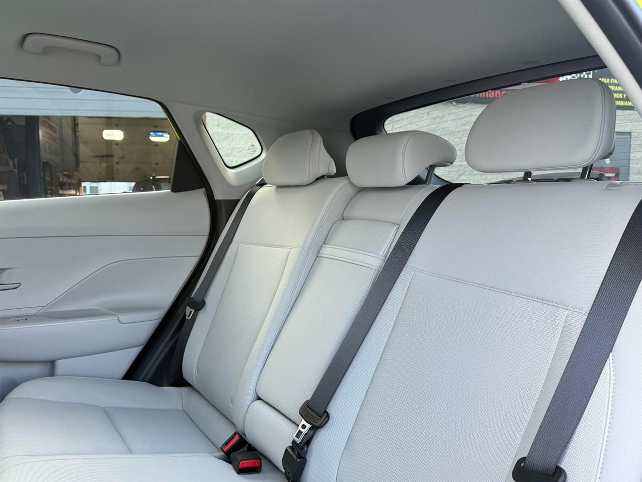 Hyundai Kona Electric SEL FWD 2024