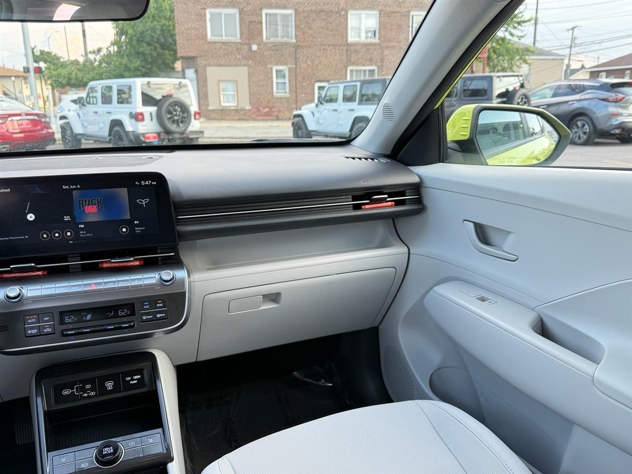 Hyundai Kona Electric SEL FWD 2024