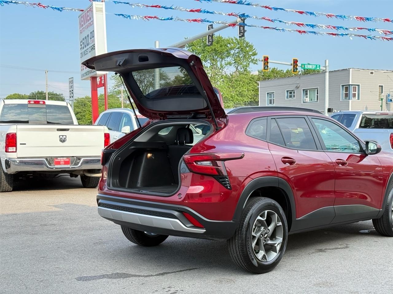 Chevrolet Trax FWD 4dr LT 2025