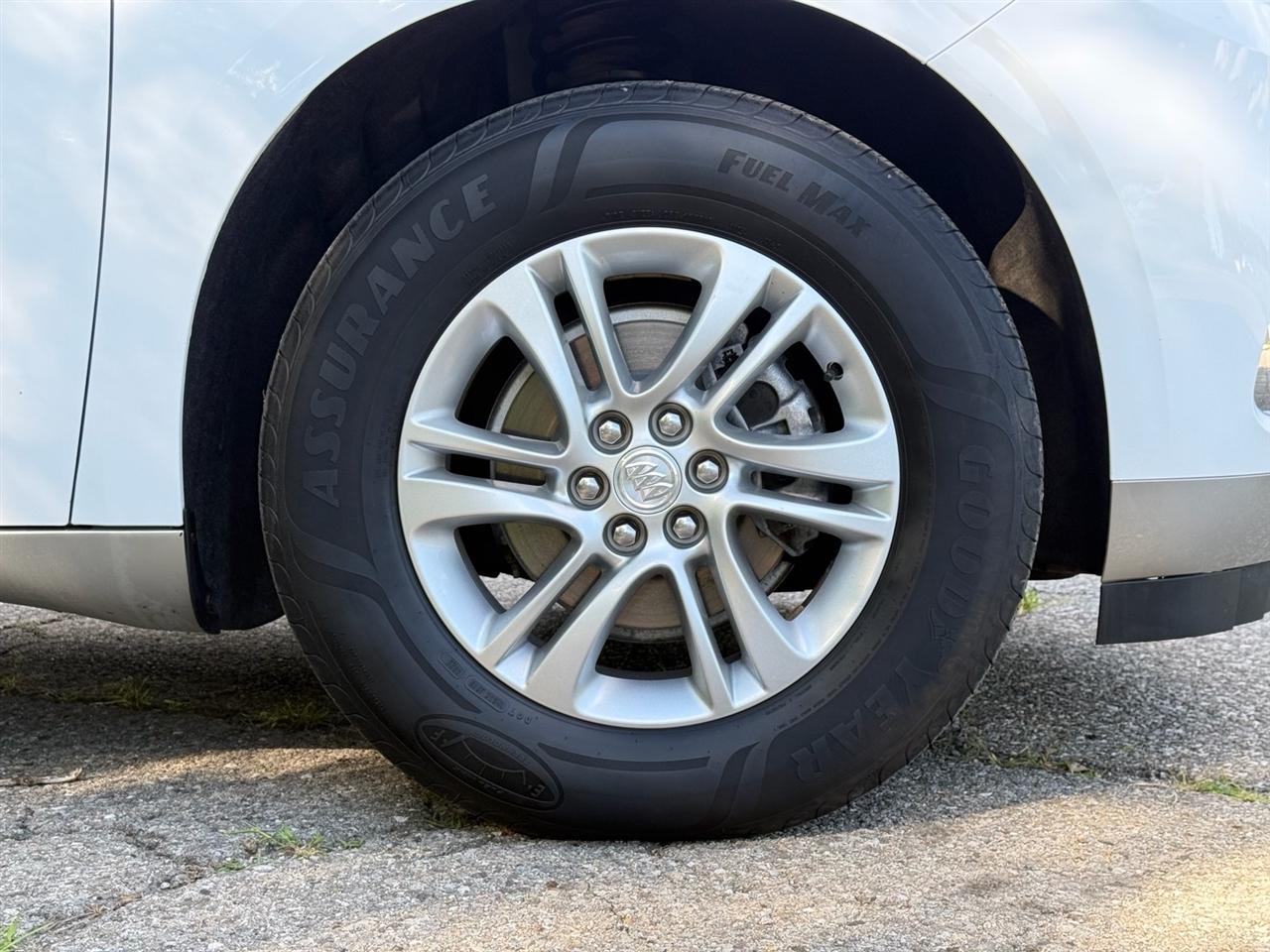Buick Enclave AWD 4dr Essence 2021