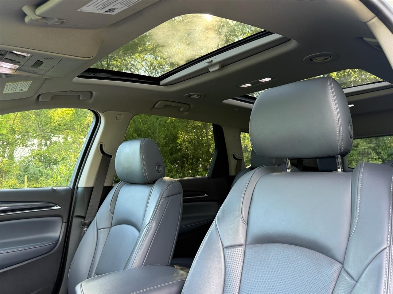 Buick Enclave AWD 4dr Essence 2021