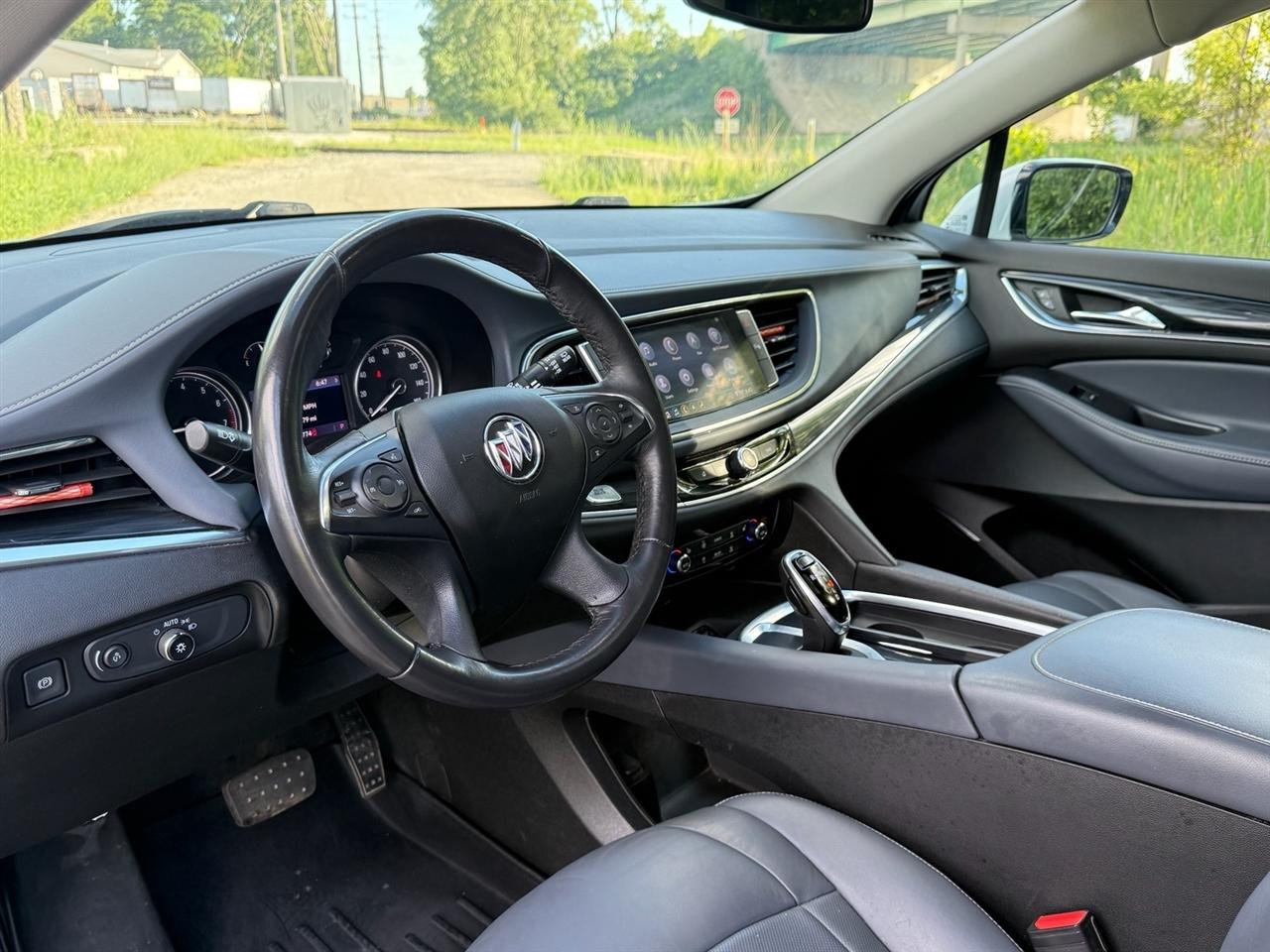 Buick Enclave AWD 4dr Essence 2021