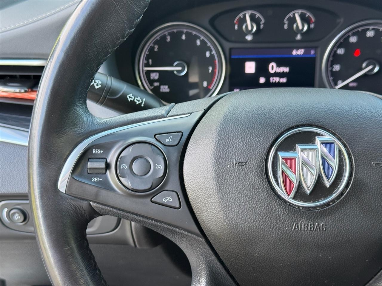 Buick Enclave AWD 4dr Essence 2021