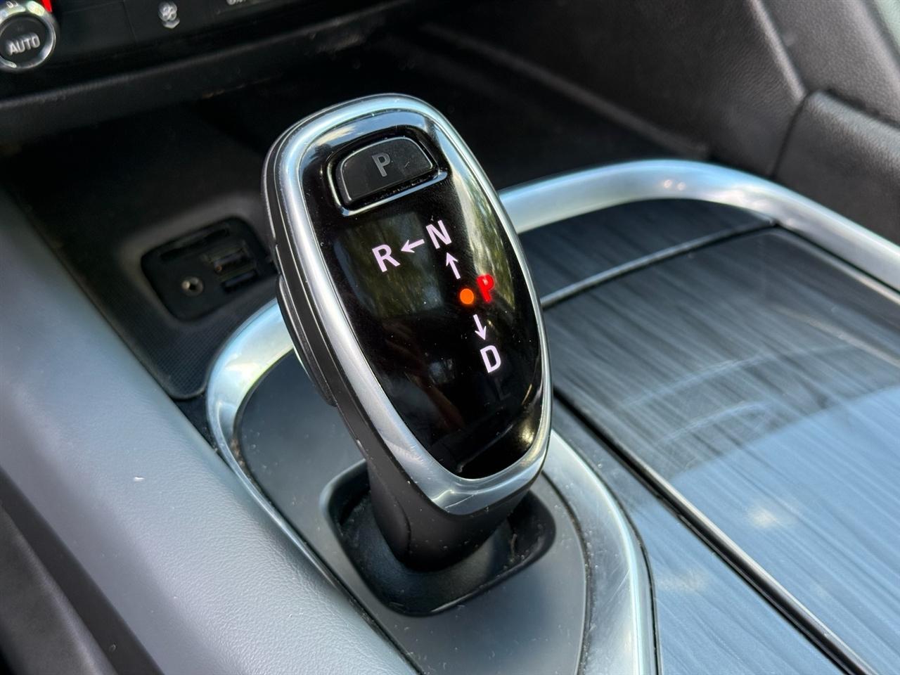 Buick Enclave AWD 4dr Essence 2021