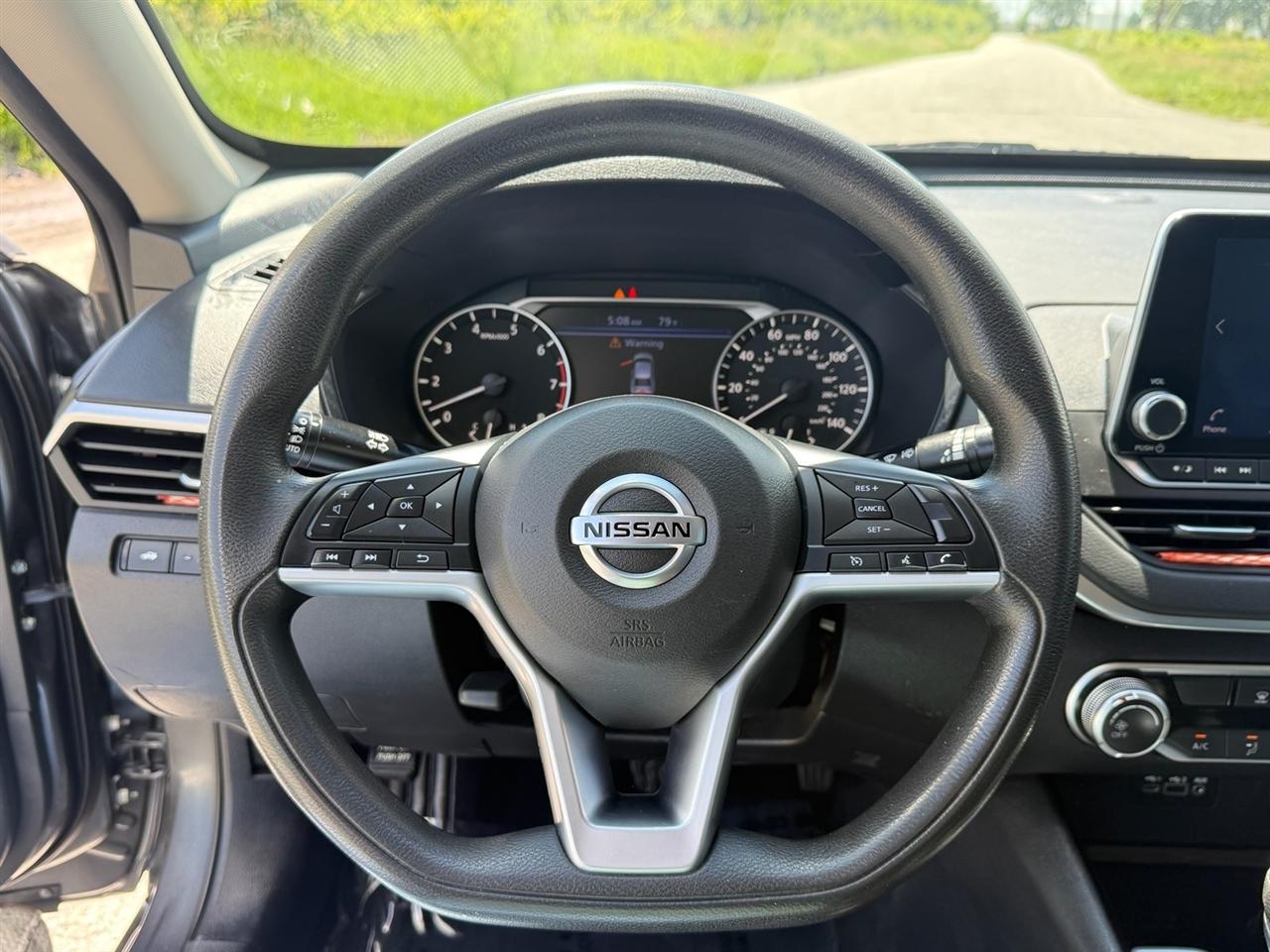 Nissan Altima 2.5 SV Sedan 2021