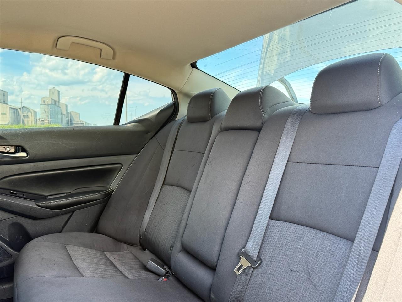 Nissan Altima 2.5 SV Sedan 2021