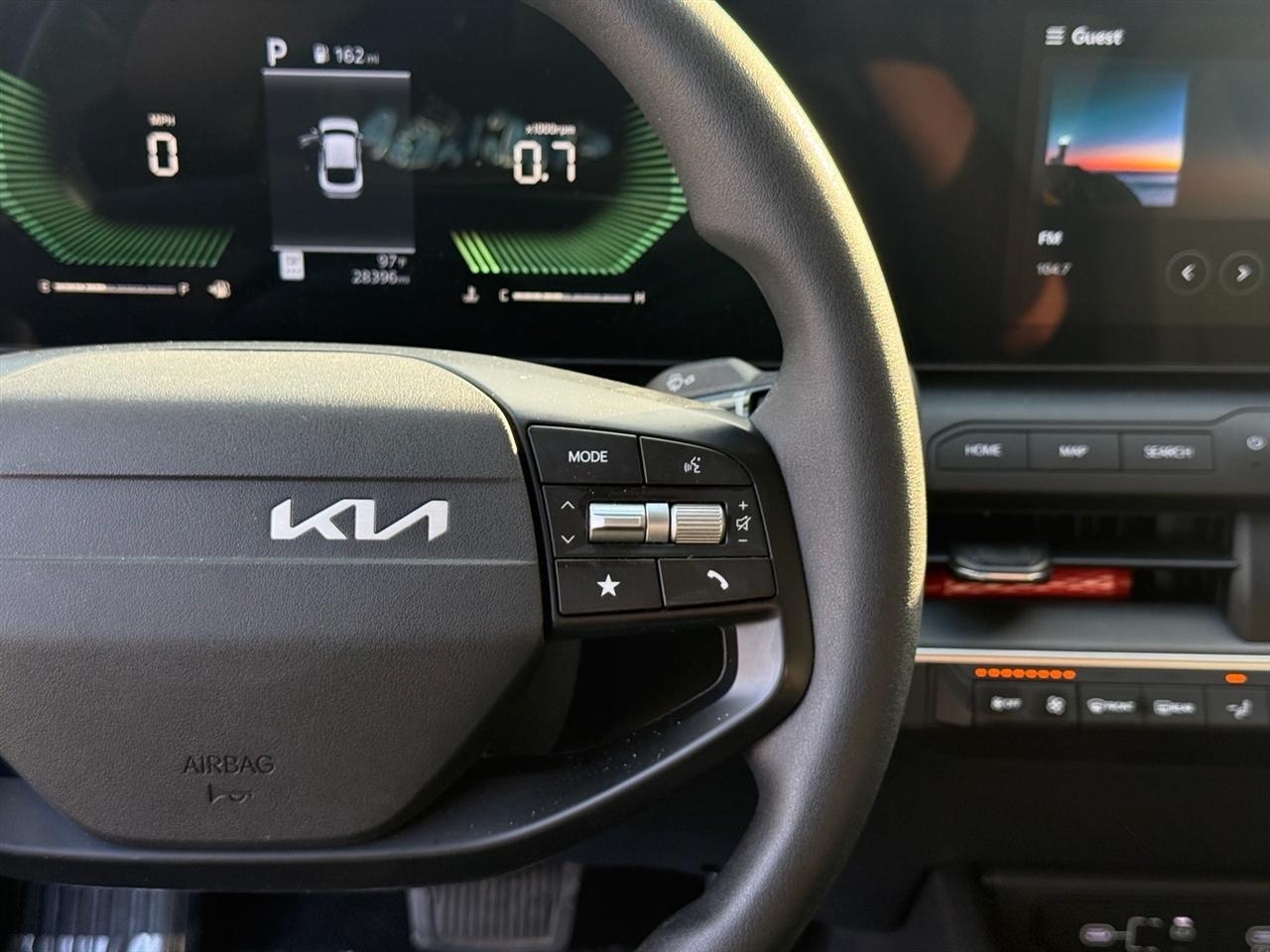 Kia K4 LXS FWD 2025