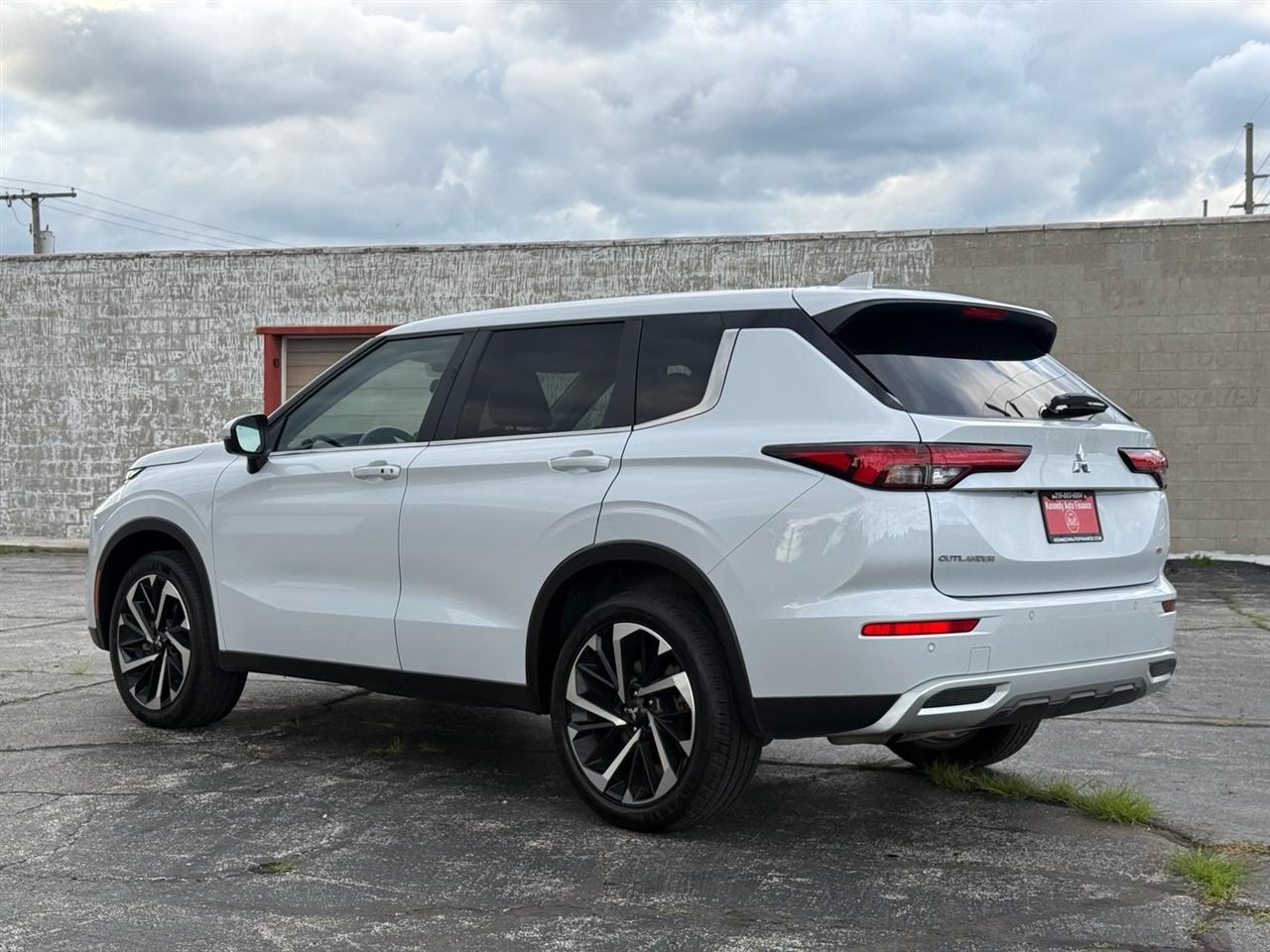 Mitsubishi Outlander SE FWD 2024