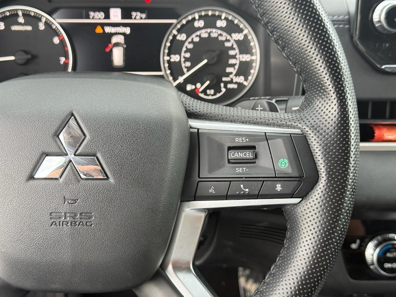 Mitsubishi Outlander SE FWD 2024