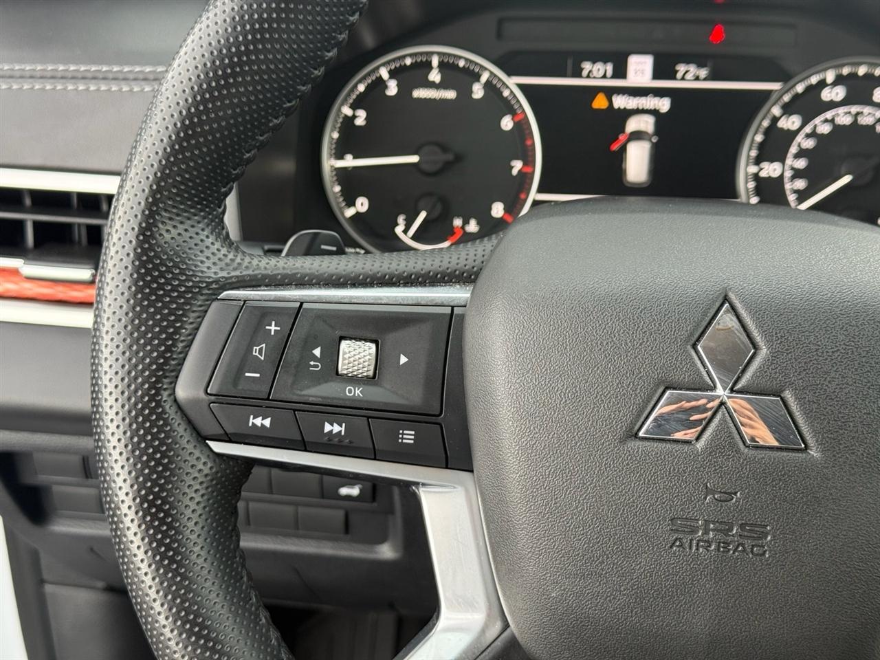 Mitsubishi Outlander SE FWD 2024