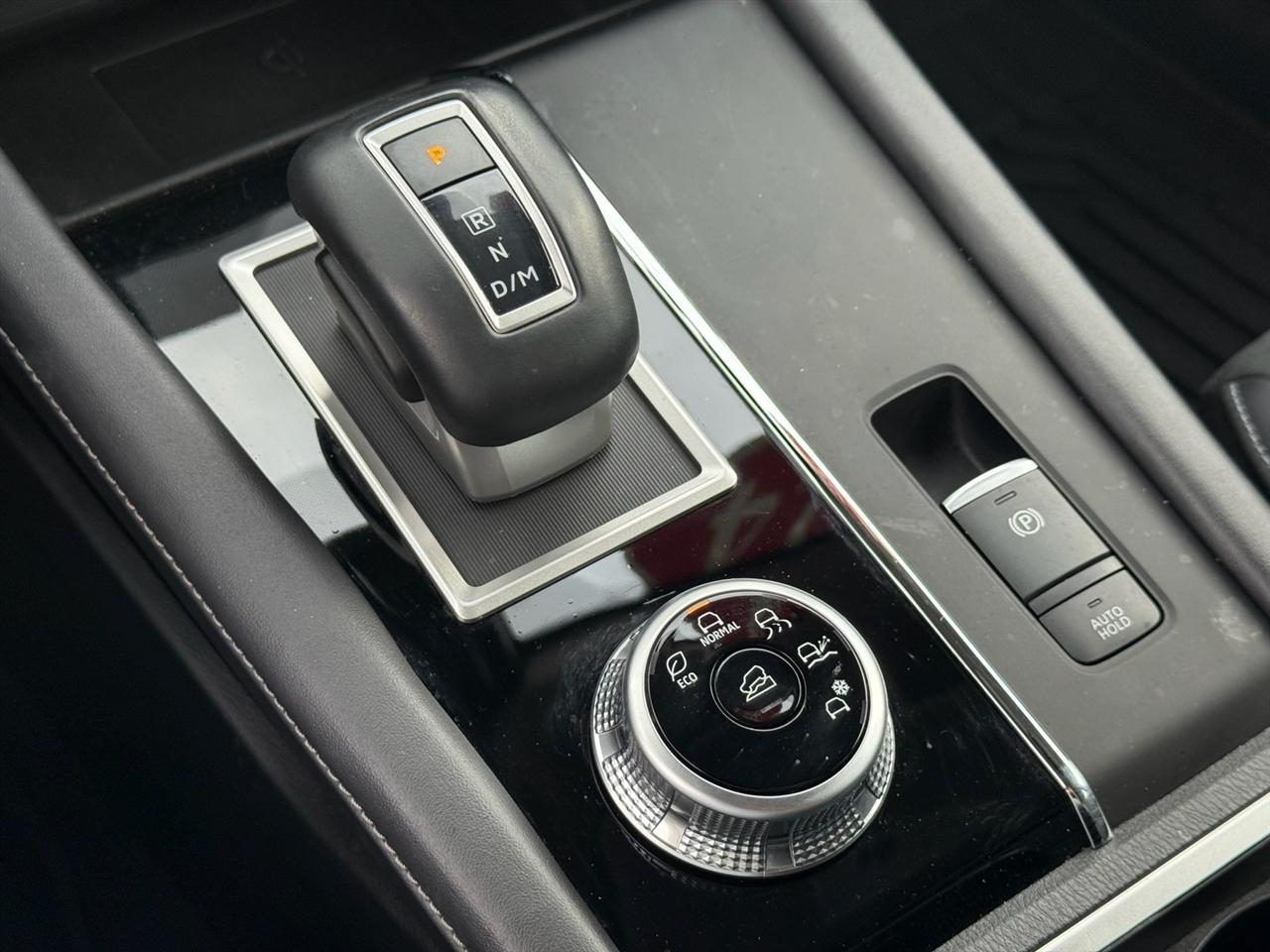 Mitsubishi Outlander SE FWD 2024