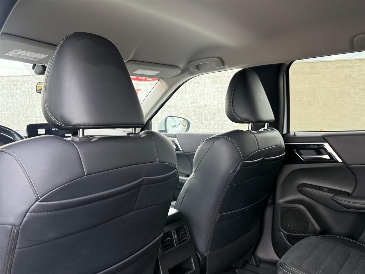 Mitsubishi Outlander SE FWD 2024