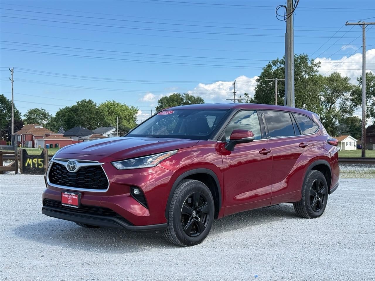 Toyota Highlander LE FWD (Natl) 2021
