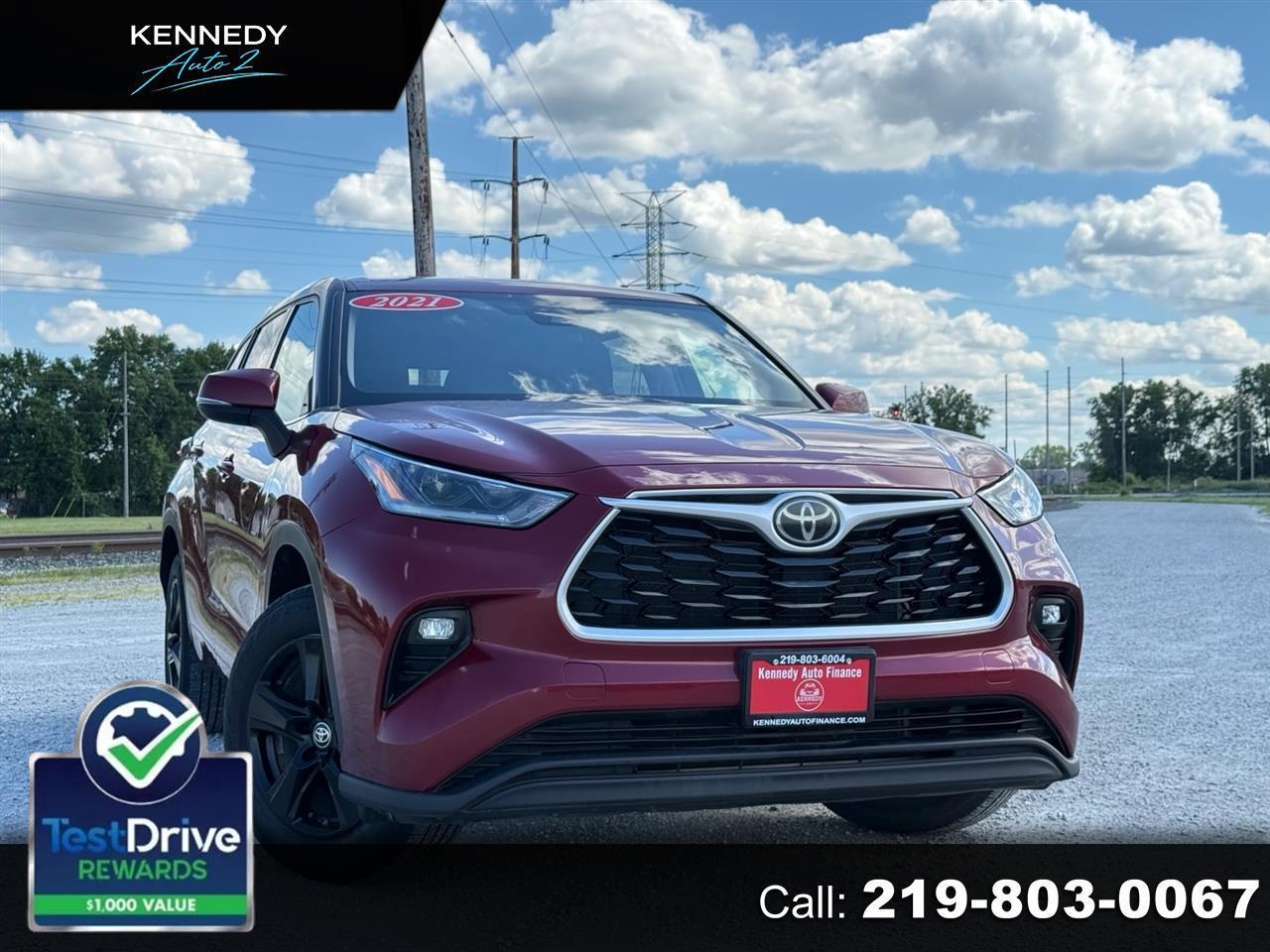 Toyota Highlander LE FWD (Natl) 2021
