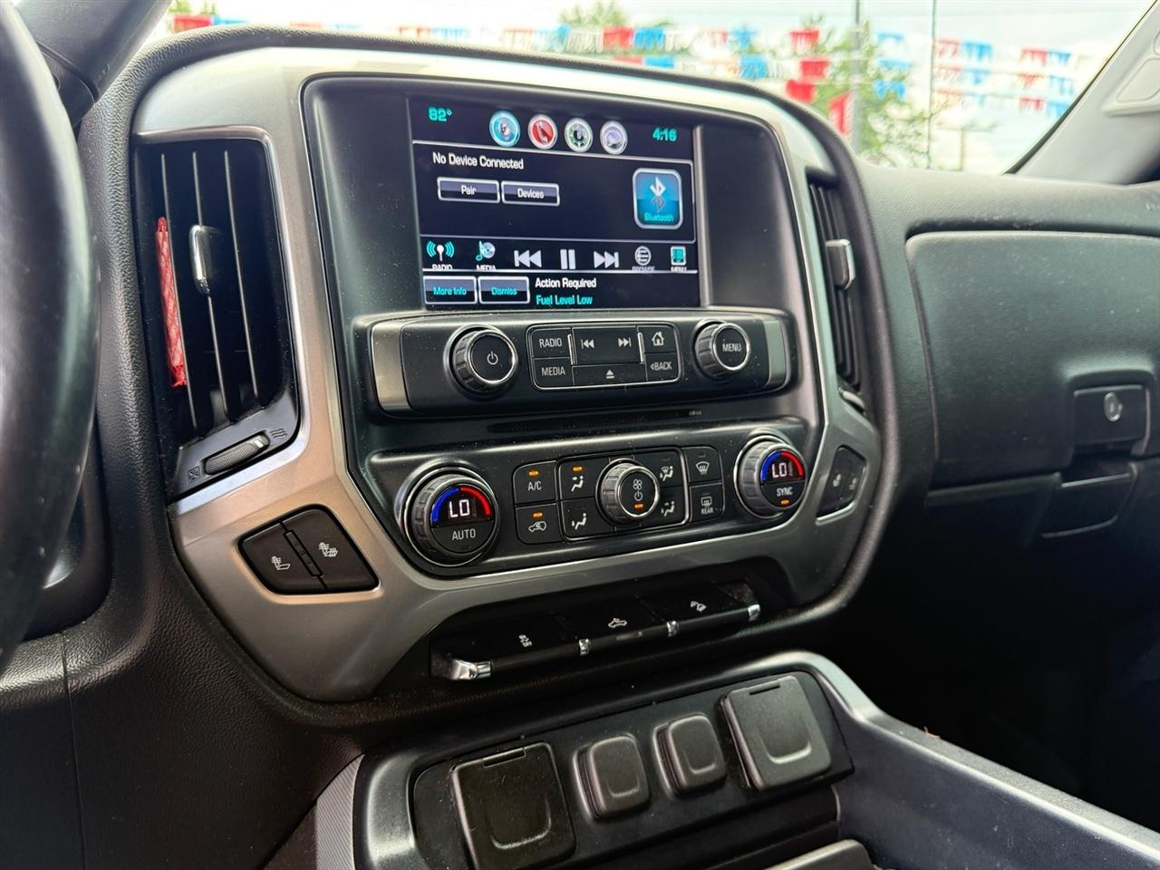 Chevrolet Silverado 1500 4WD Crew Cab 143.5" LT w/2LT 2017