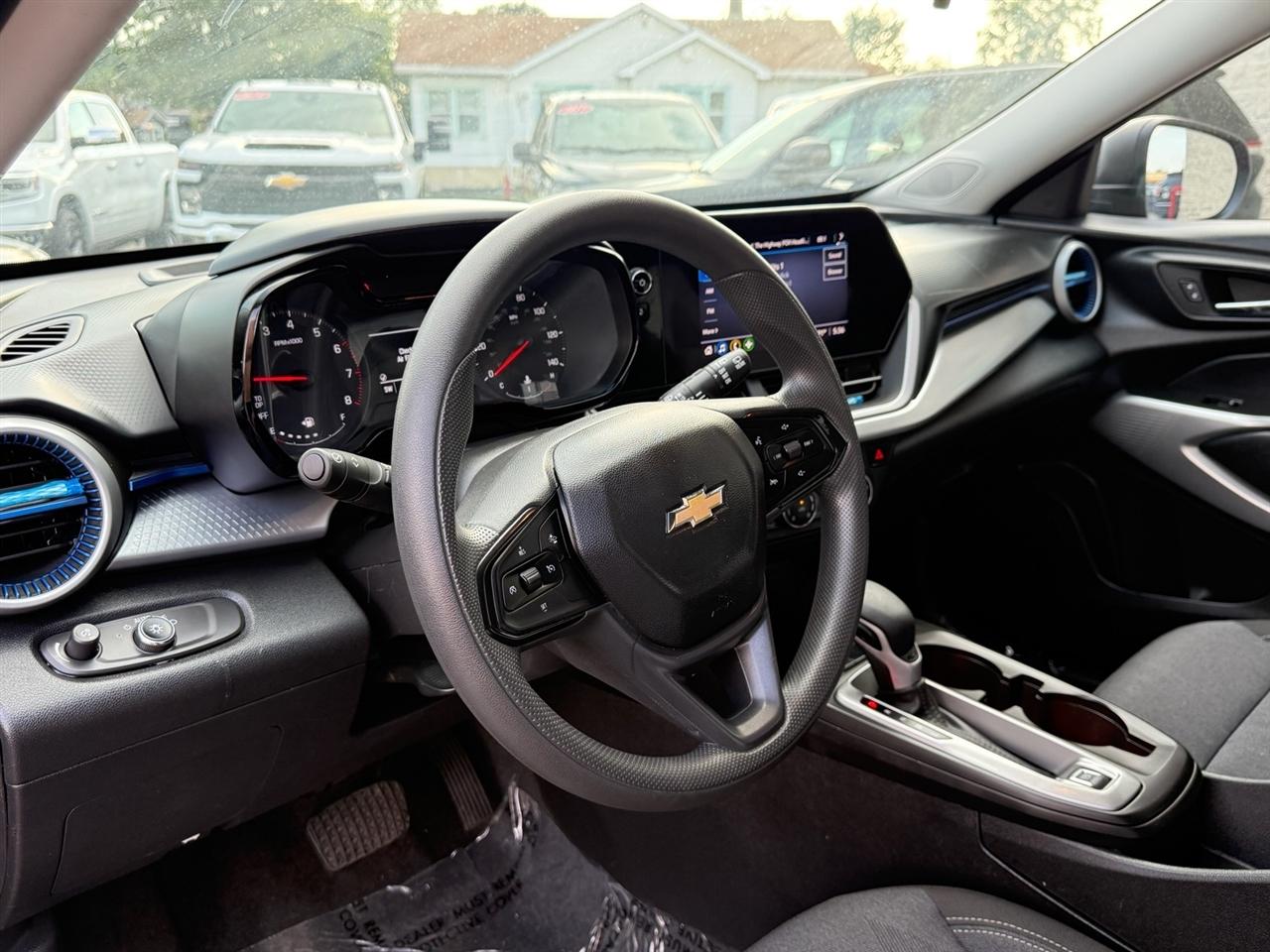 Chevrolet Trax FWD 4dr LS 2024