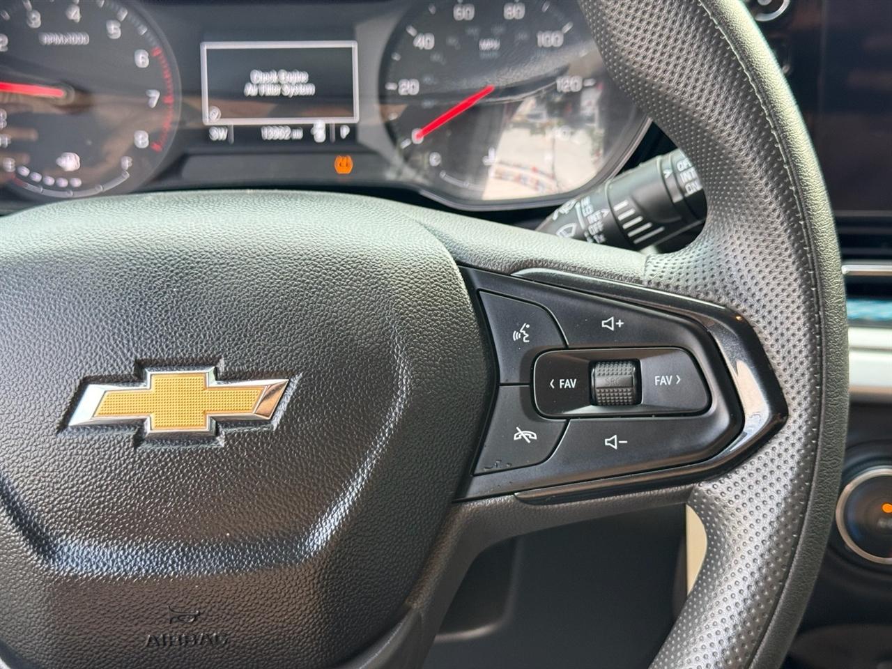 Chevrolet Trax FWD 4dr LS 2024