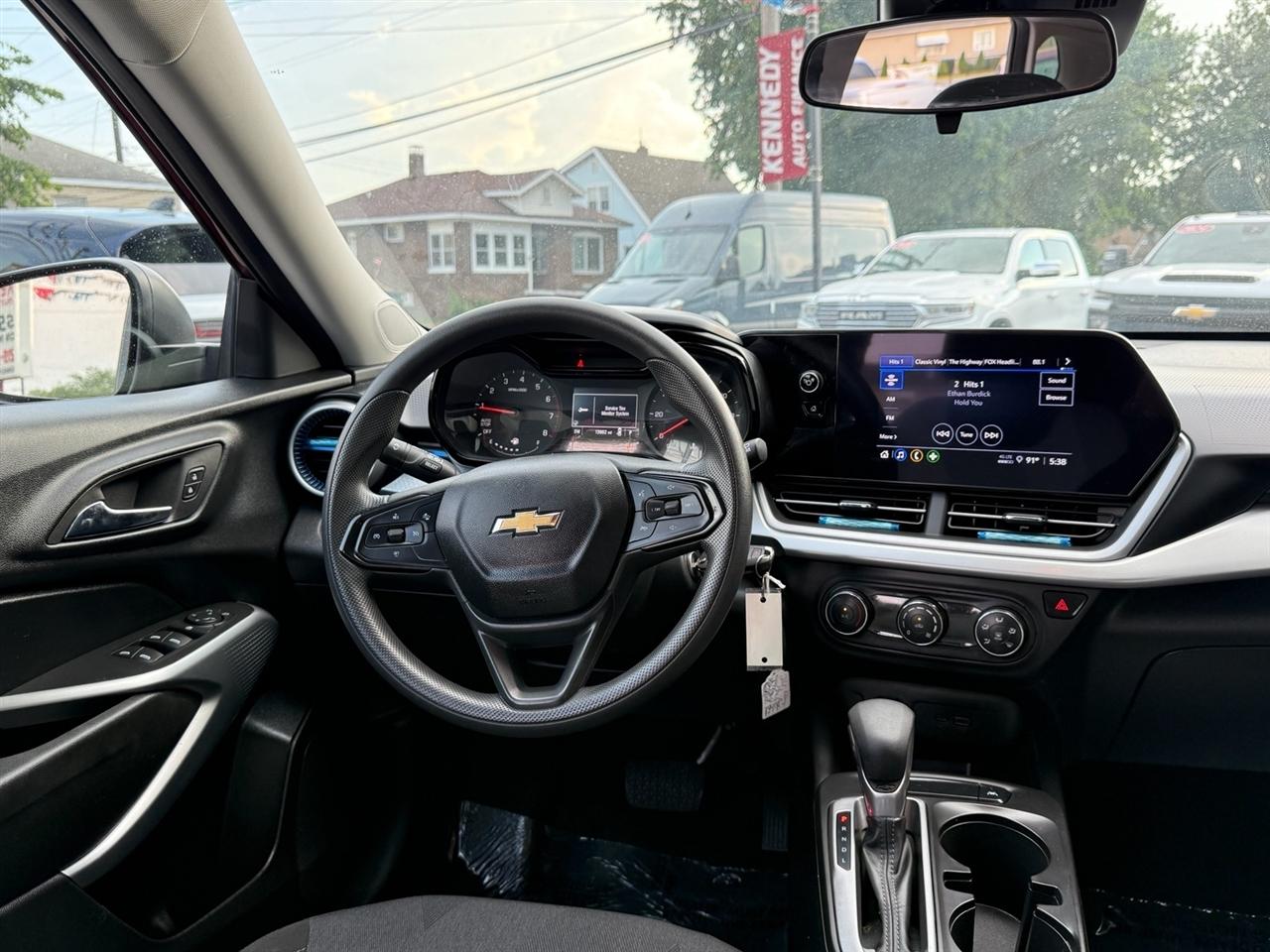 Chevrolet Trax FWD 4dr LS 2024