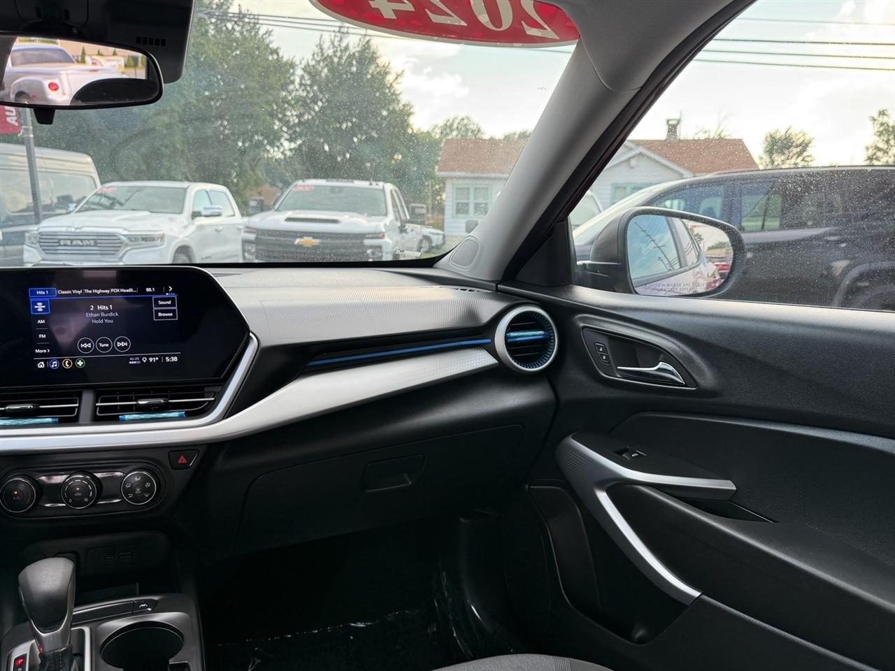 Chevrolet Trax FWD 4dr LS 2024