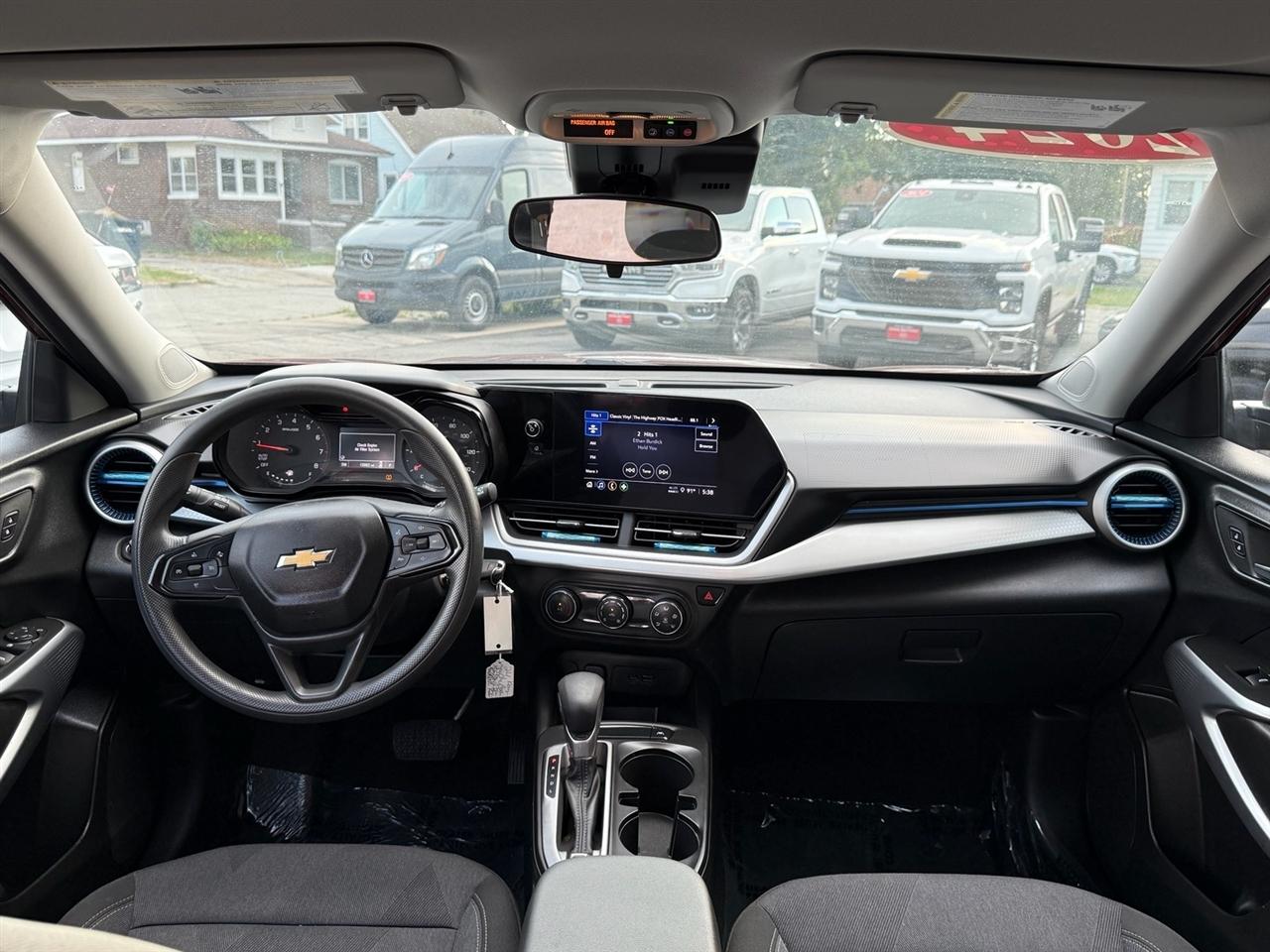 Chevrolet Trax FWD 4dr LS 2024