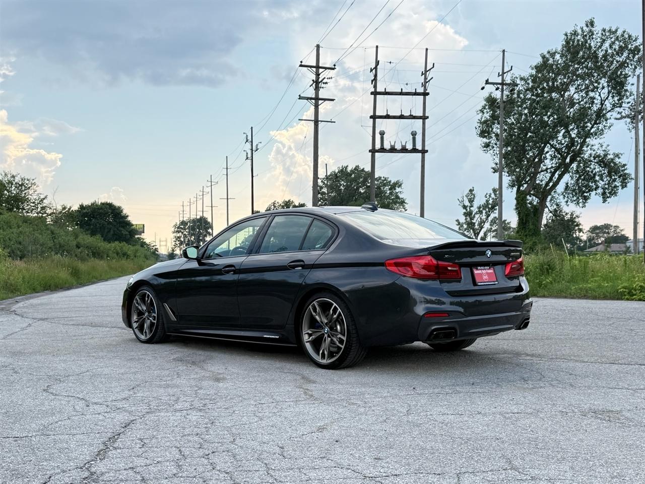 BMW 5 Series M550i xDrive Sedan 2020