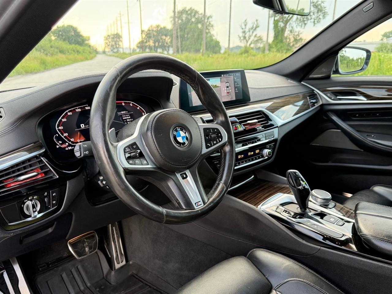 BMW 5 Series M550i xDrive Sedan 2020
