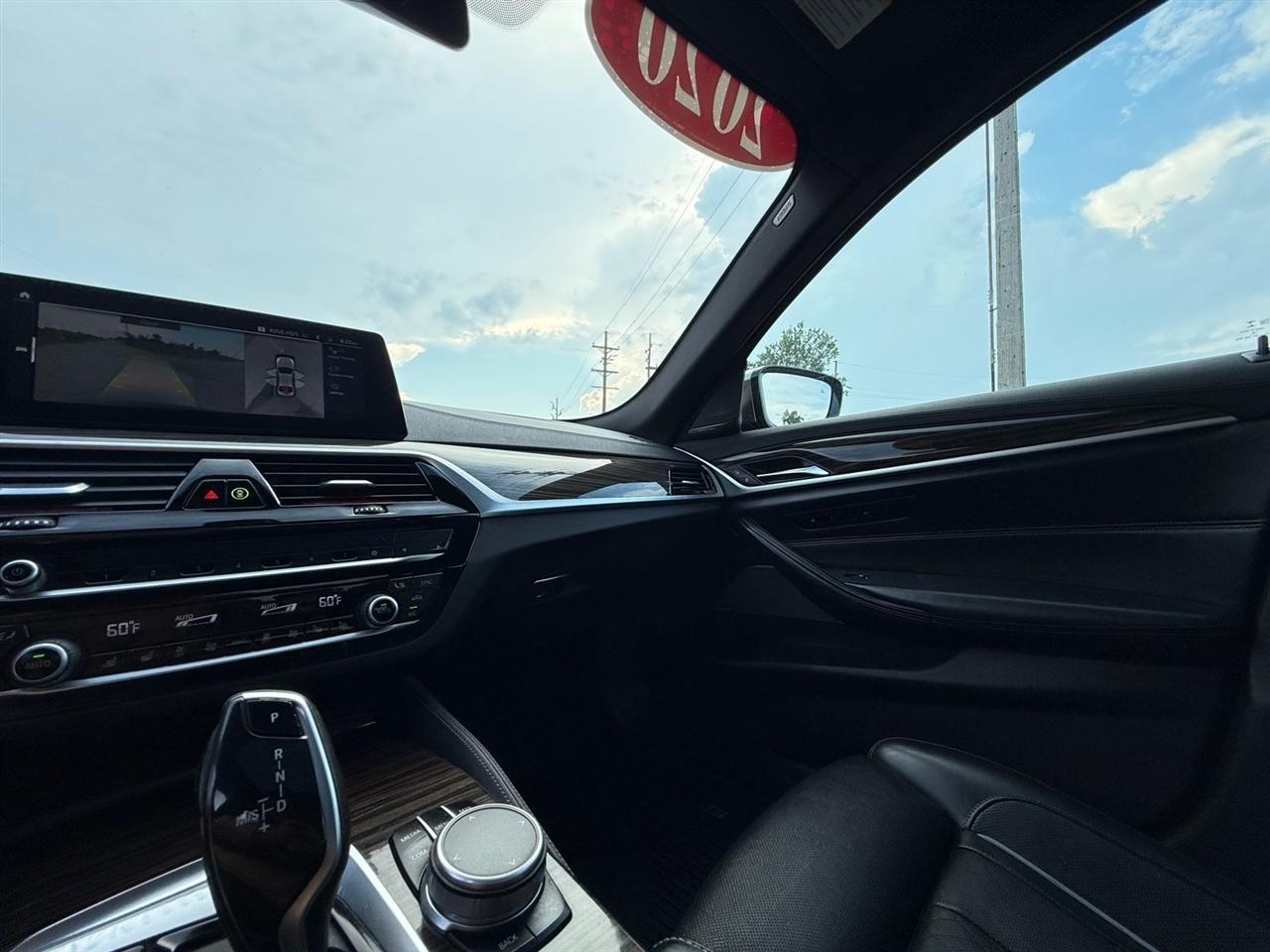 BMW 5 Series M550i xDrive Sedan 2020