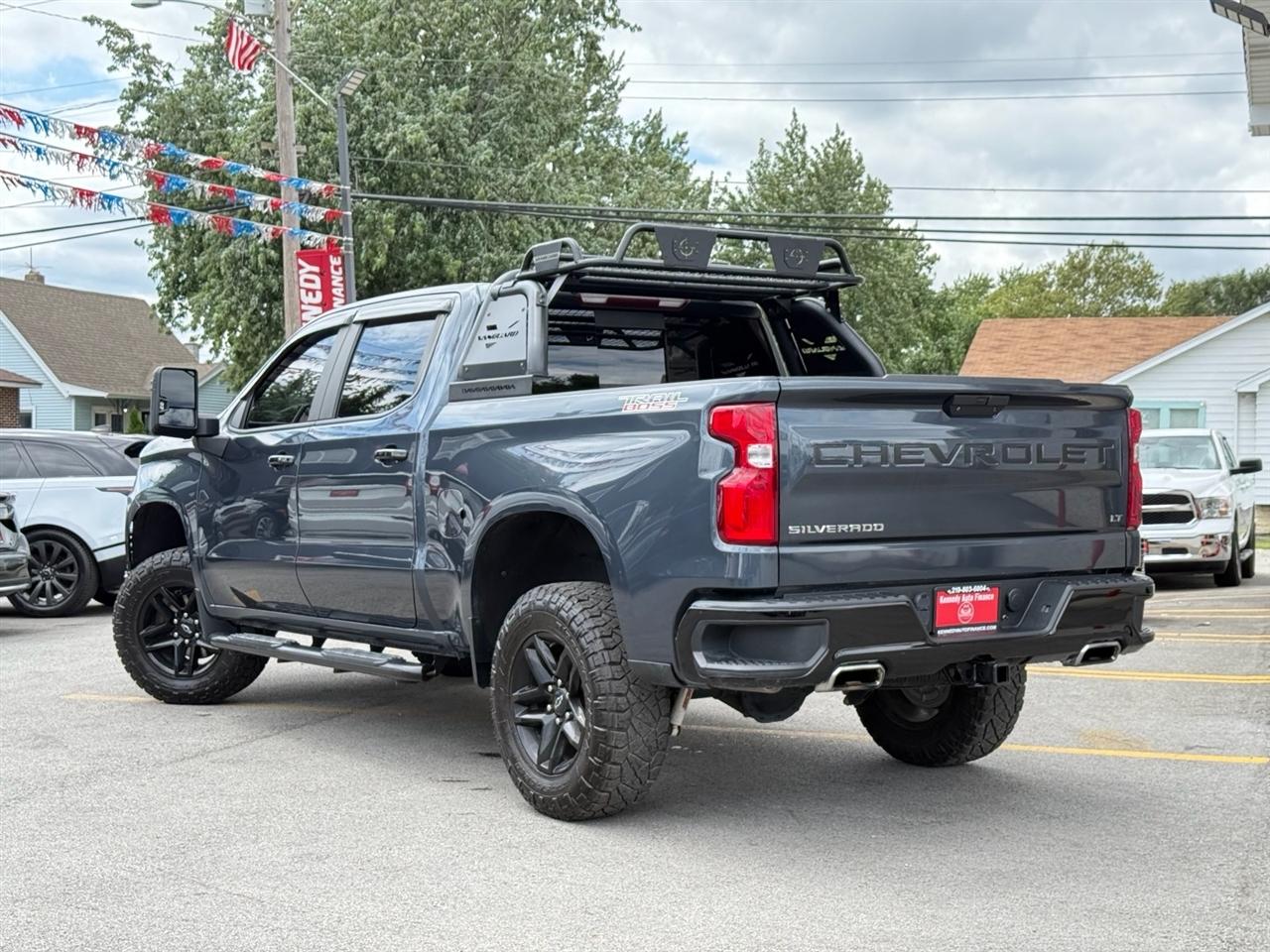 Chevrolet Silverado 1500 4WD Crew Cab 147" LT Trail Boss 2021