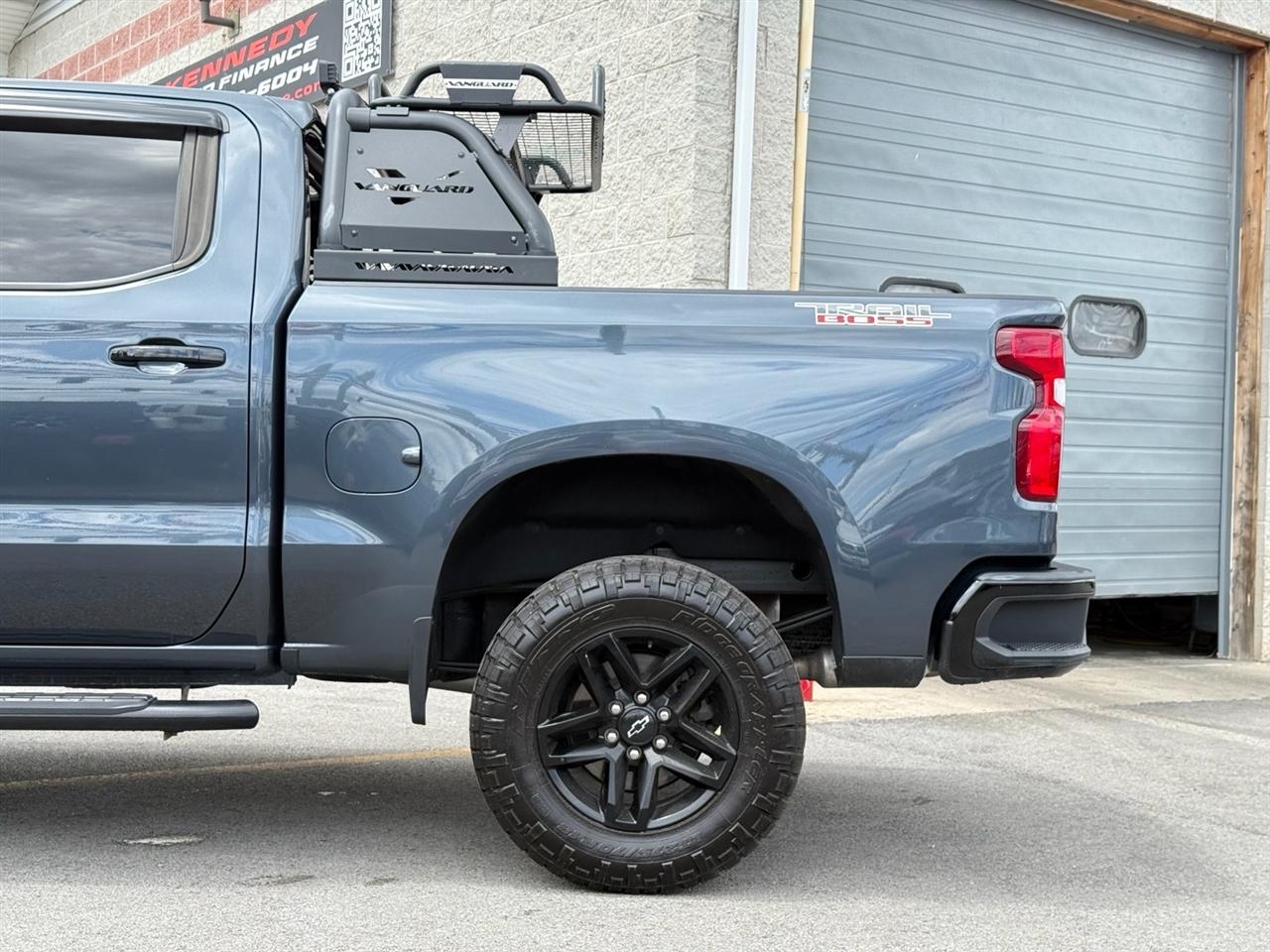 Chevrolet Silverado 1500 4WD Crew Cab 147" LT Trail Boss 2021