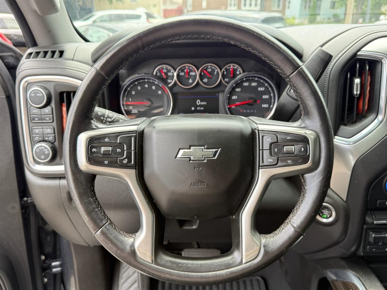 Chevrolet Silverado 1500 4WD Crew Cab 147" LT Trail Boss 2021