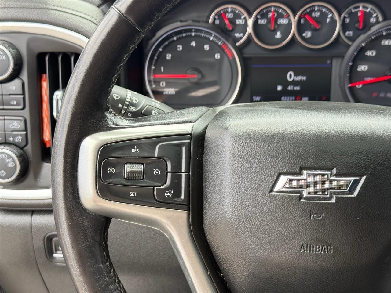 Chevrolet Silverado 1500 4WD Crew Cab 147" LT Trail Boss 2021