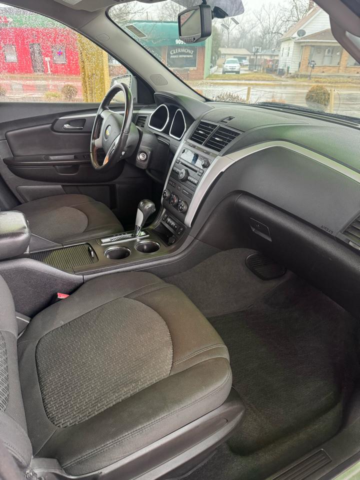 Chevrolet Traverse LT FWD 2012