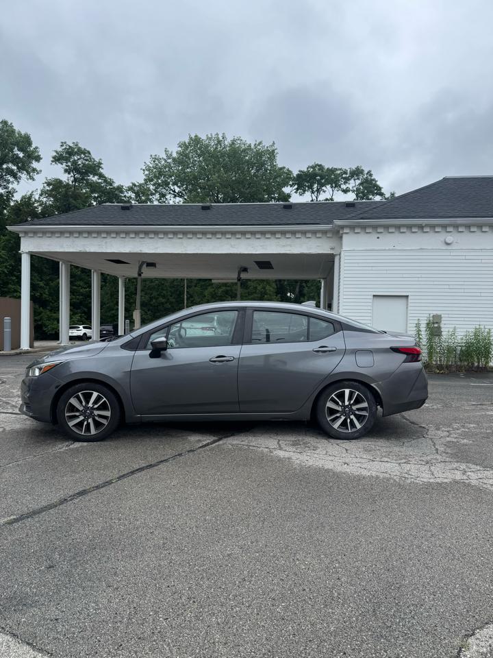Nissan Versa SV 2020