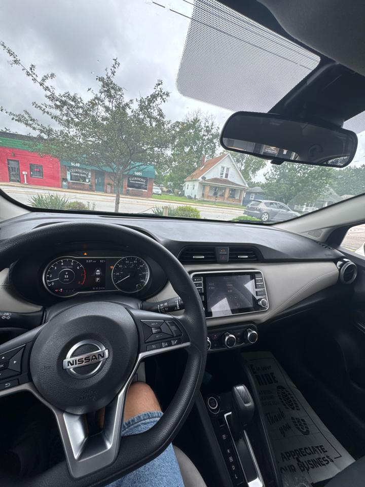 Nissan Versa SV 2020