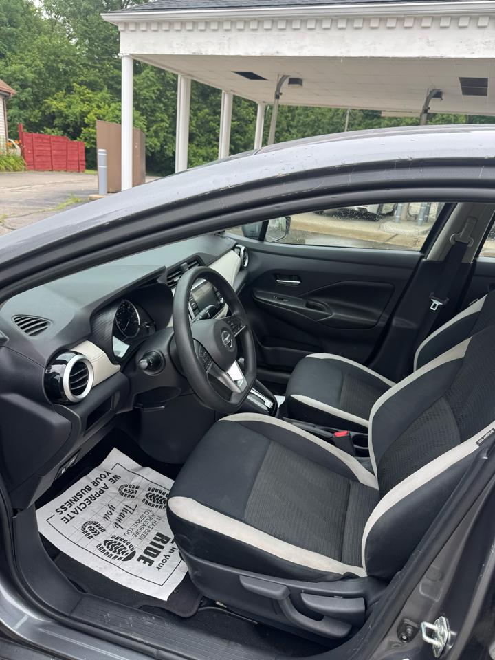 Nissan Versa SV 2020