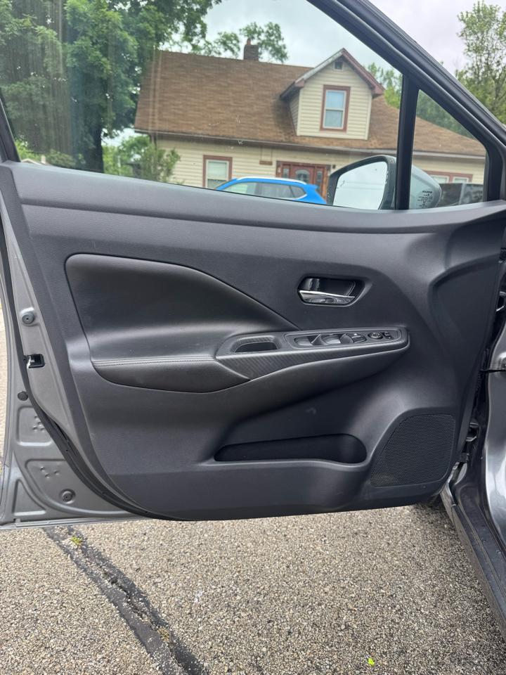 Nissan Versa SV 2020