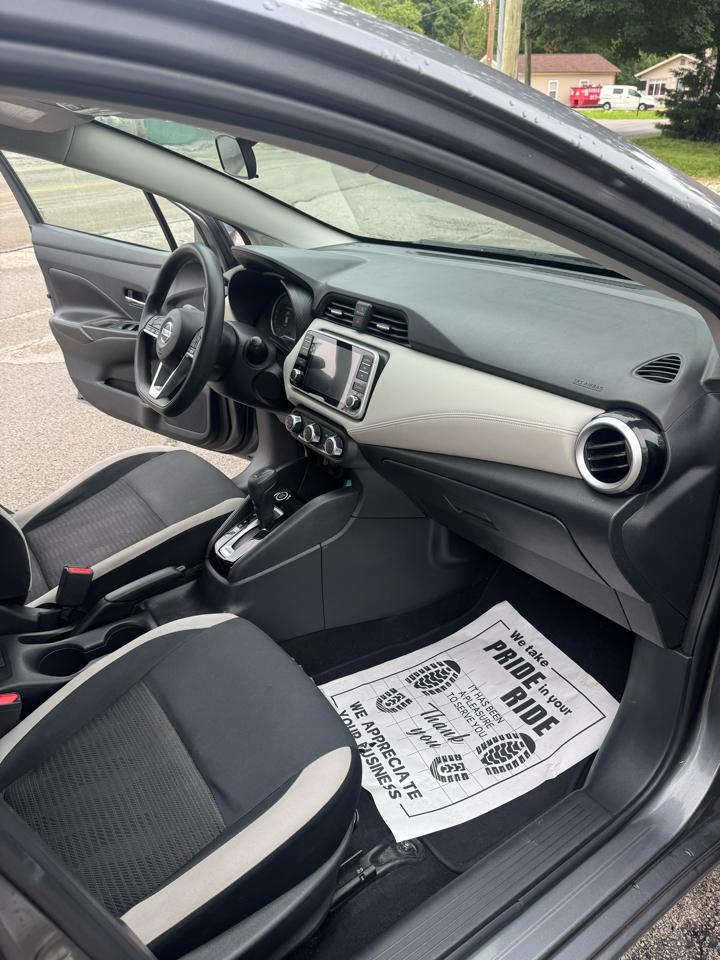 Nissan Versa SV 2020